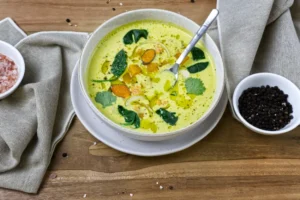 Velvety Butternut-Spinach Stew with Fragrant Lentil Accents